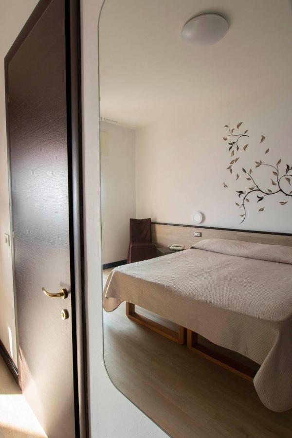 Hotel San Zeno San Zeno di Montagna Eksteriør bilde